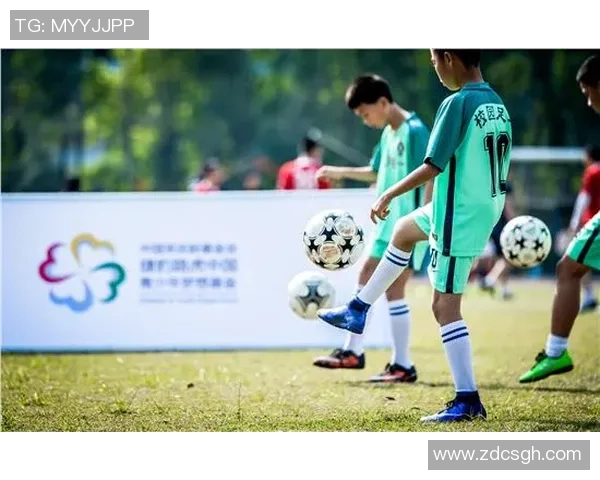 星原小宝足球明星的成长之路与梦想追逐的精彩旅程