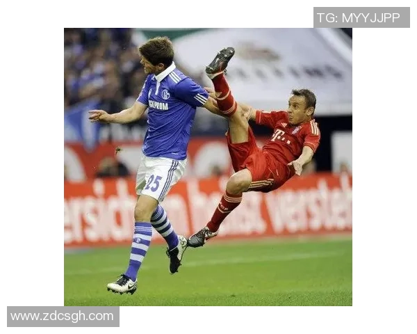 欧洲足球明星大脚精彩瞬间展现足坛魅力与激情