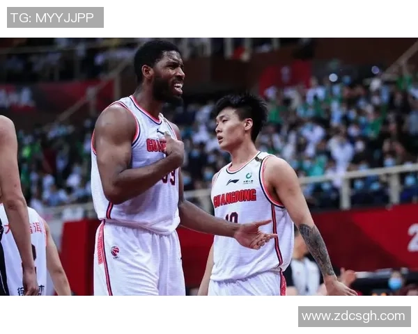 重庆篮球队防反战术解析:深度剖析球队的攻防转换策略与执行效果 重庆篮球队防反战术解析:深度剖析球队的攻防转换策略与执行效果