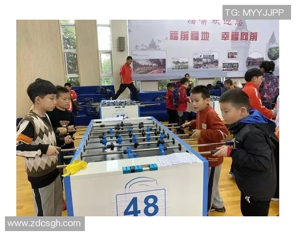 官浔小学足球明星崭露头角展现青春活力与团队精神