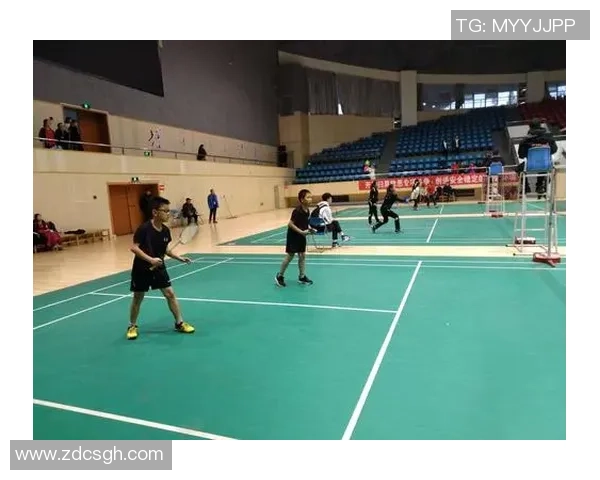 杭州羽毛球队凭借70分稳居精英赛积分榜首位展现强大实力